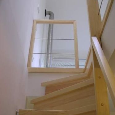 Space-saving stairs